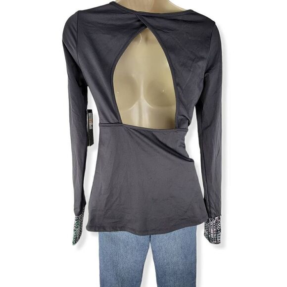 Jessica Simpson The Warm up Open Back Compression Top Small Junior - Picture 2 of 3